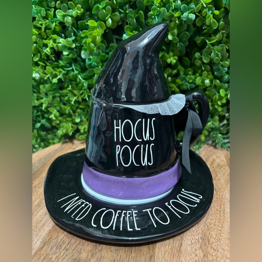 Rae Dunn NWT hocus pocus “Witch Hat Mug